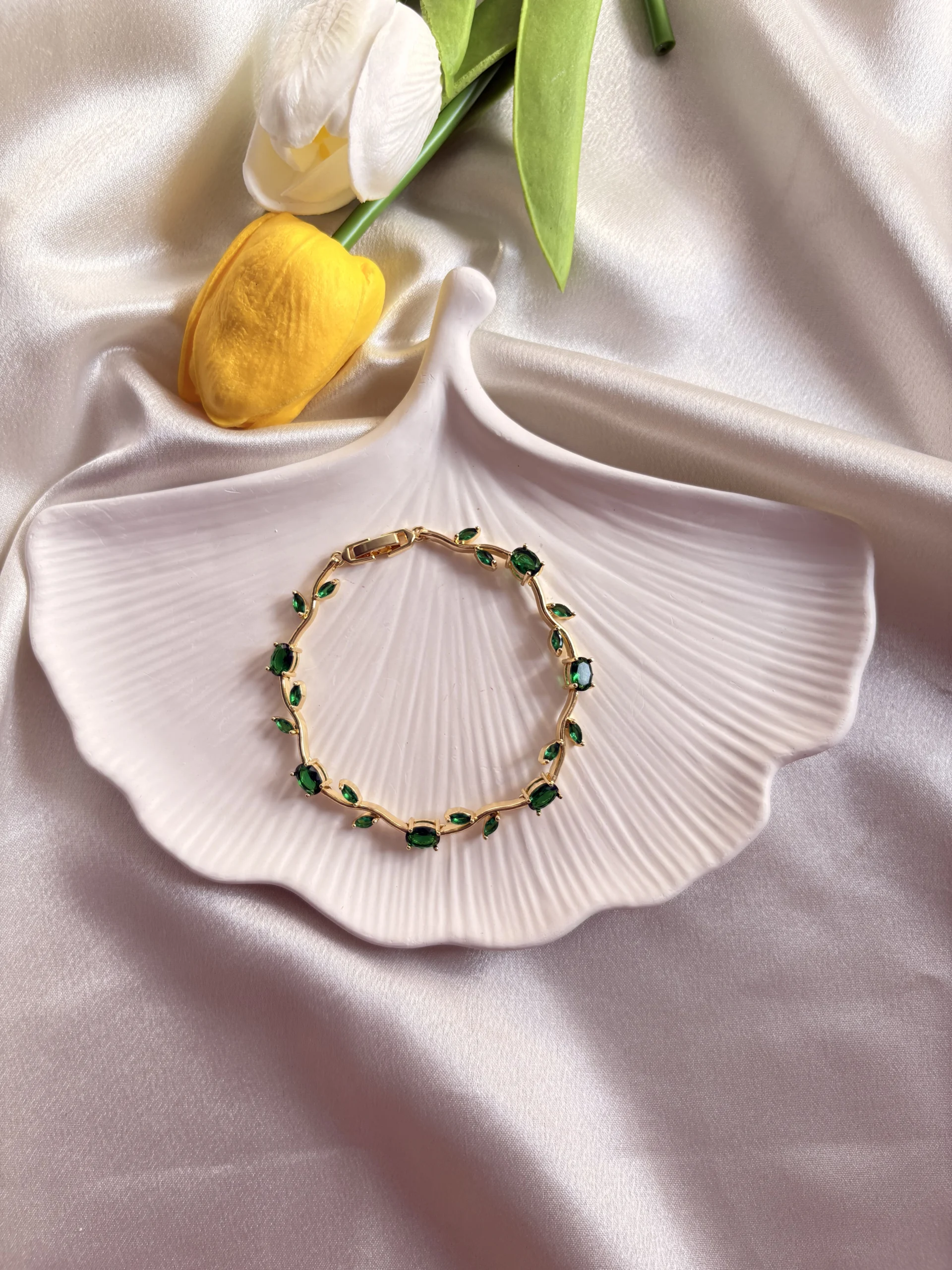 Green Tulip Bracelet